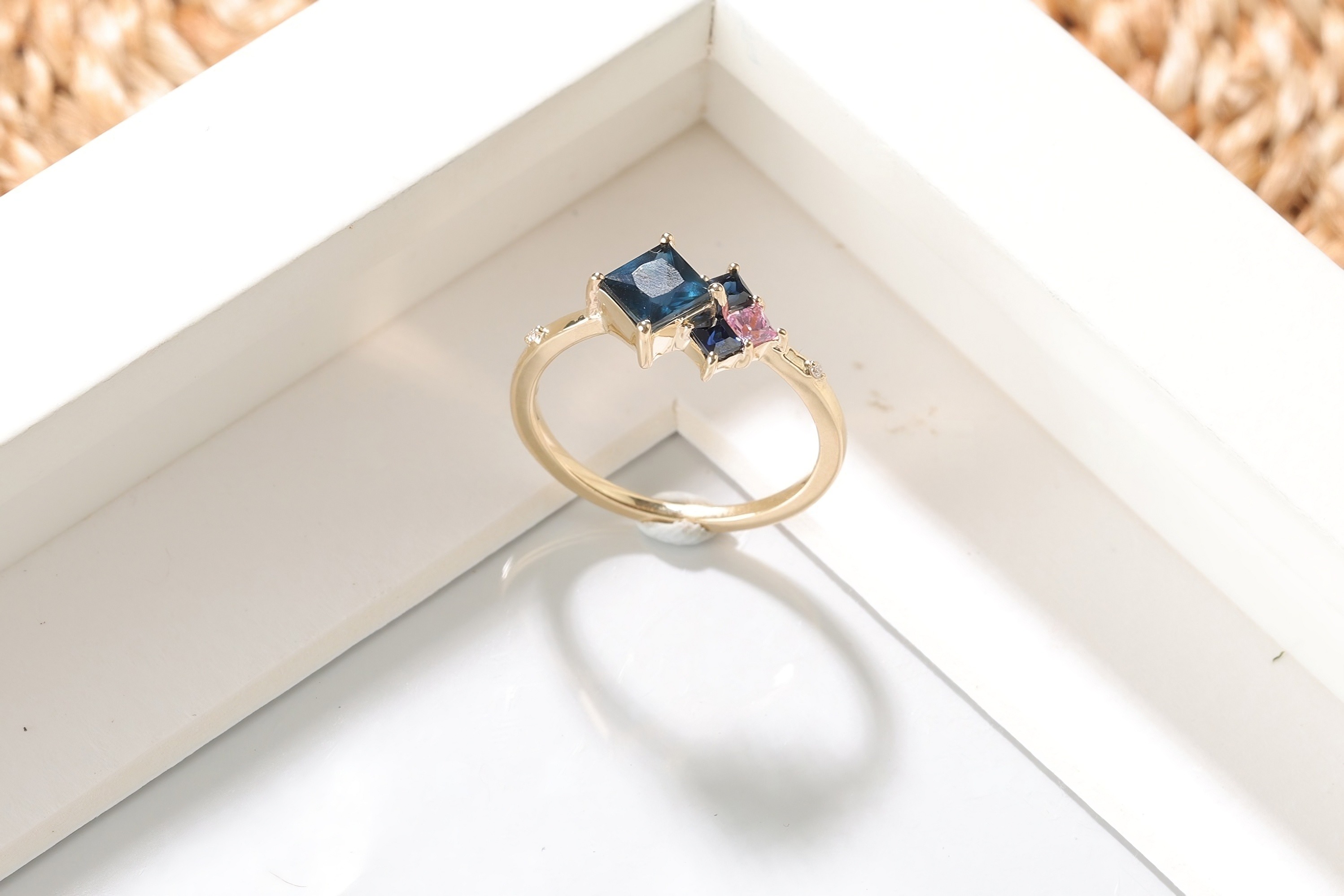 9ct Yellow Gold Blue & Pink Natural Sapphire Ring