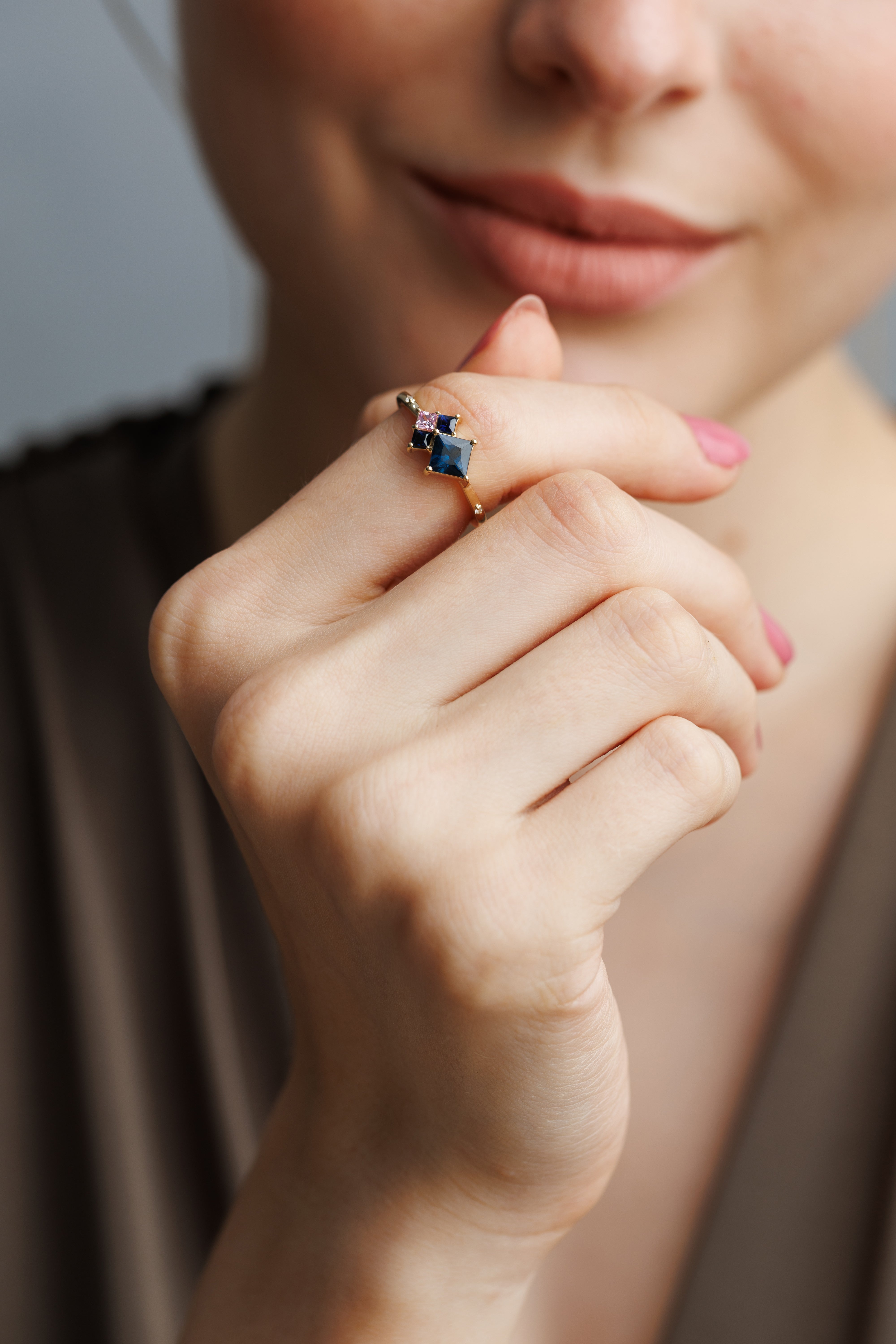 9ct Yellow Gold Blue & Pink Natural Sapphire Ring