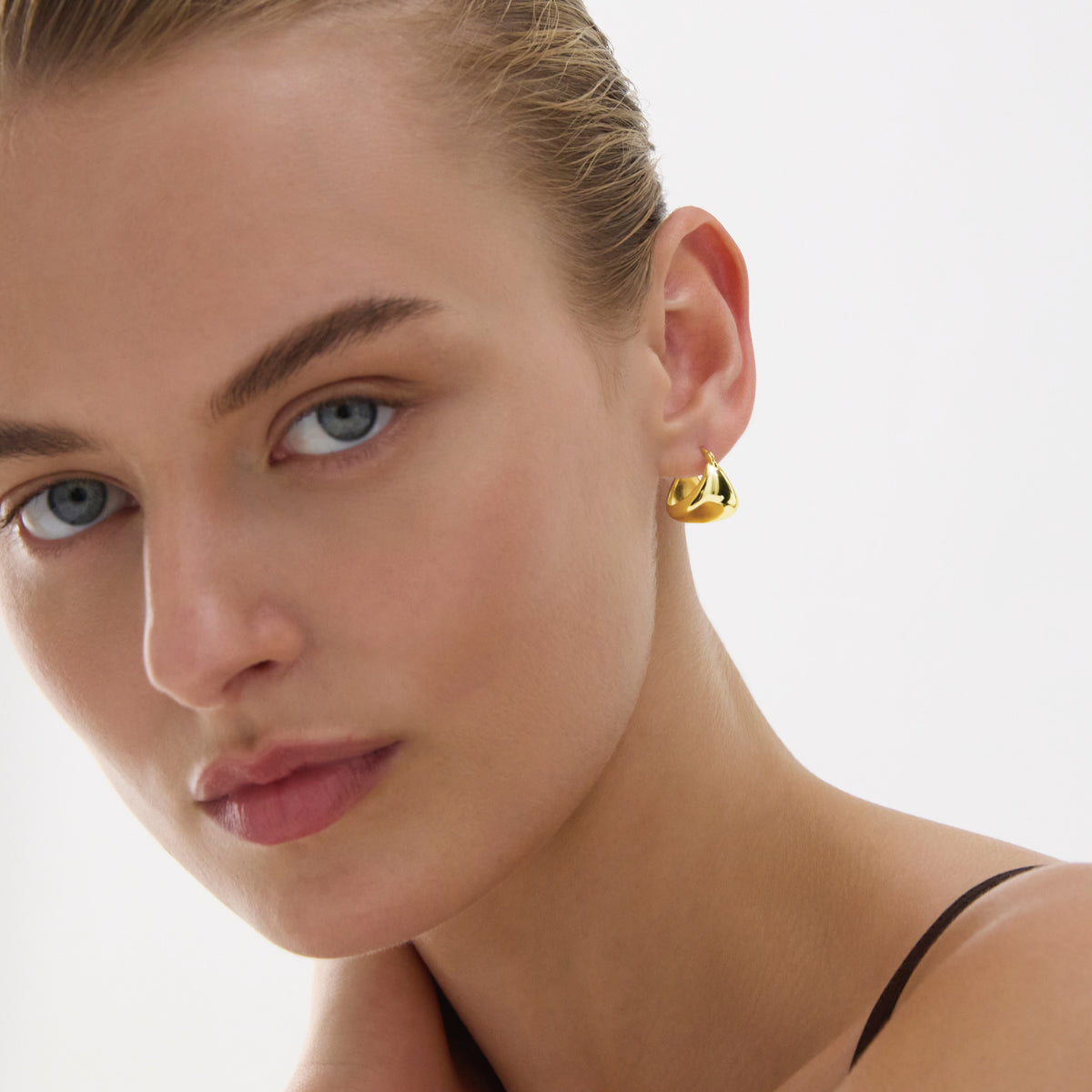 Najo Morning Echo Earrings - Yellow Gold