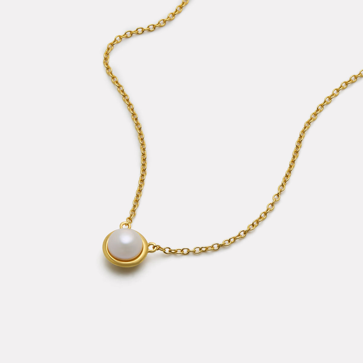 Najo Moonbeam Pearl Necklace - Yellow Gold