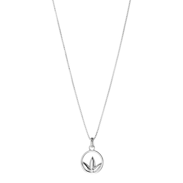 Najo Silver Leaf Circle Necklace