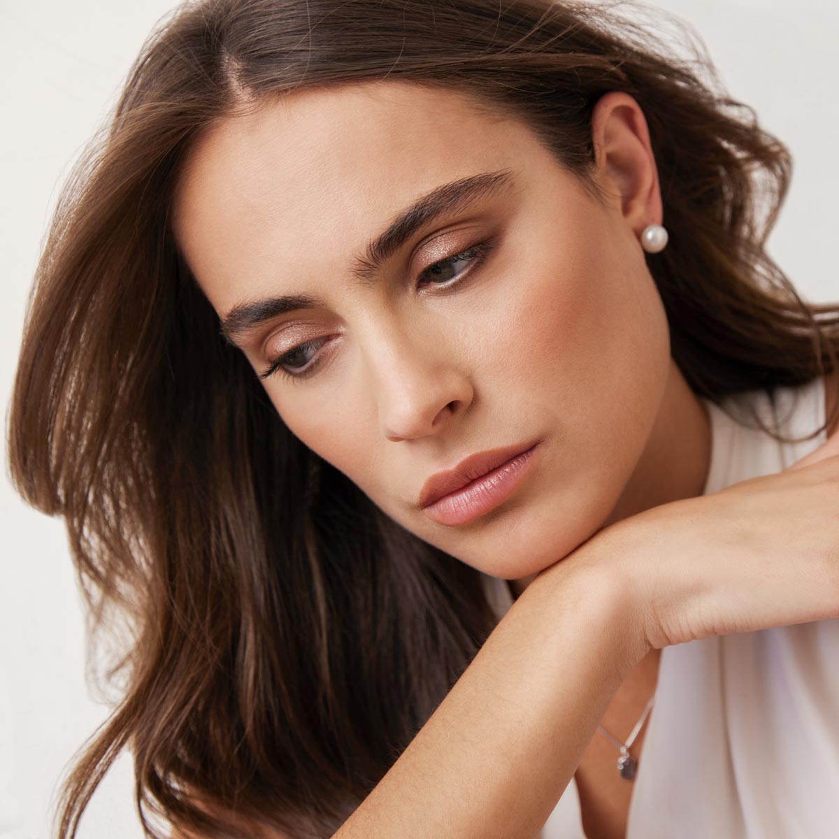 Najo Luminosity Pearl Bridal Stud Earring Medium