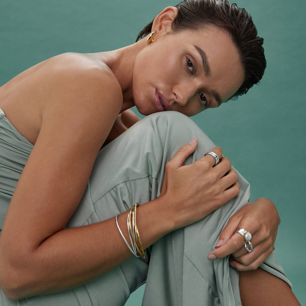 Najo Galaxy Bangle - Yellow Gold