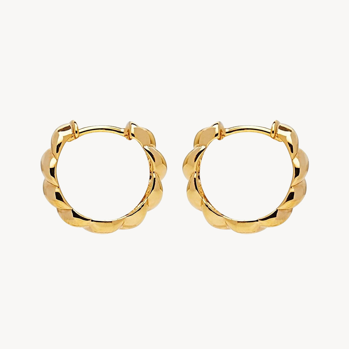 Najo Zippy Twist Huggie Earring - Yellow Gold