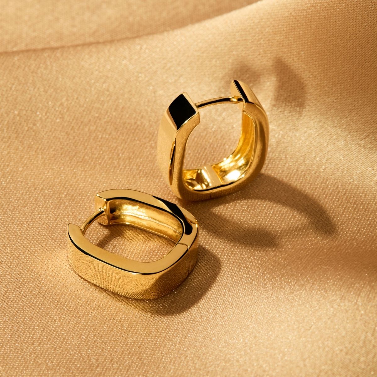 Najo Elysium Hoop Earring - Yellow Gold
