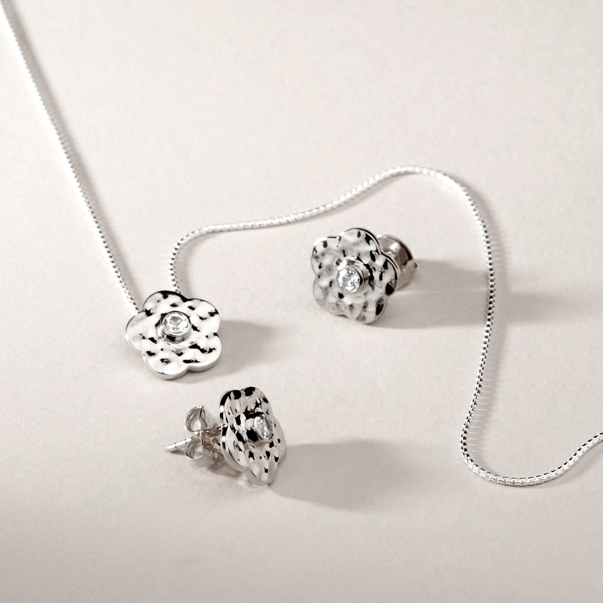 Najo Silver Flower Cubic Zirconia Stud Earrings