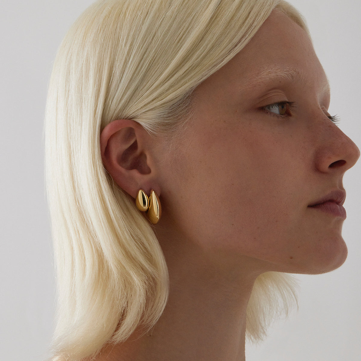 Najo Umbra Earrings - Yellow Gold