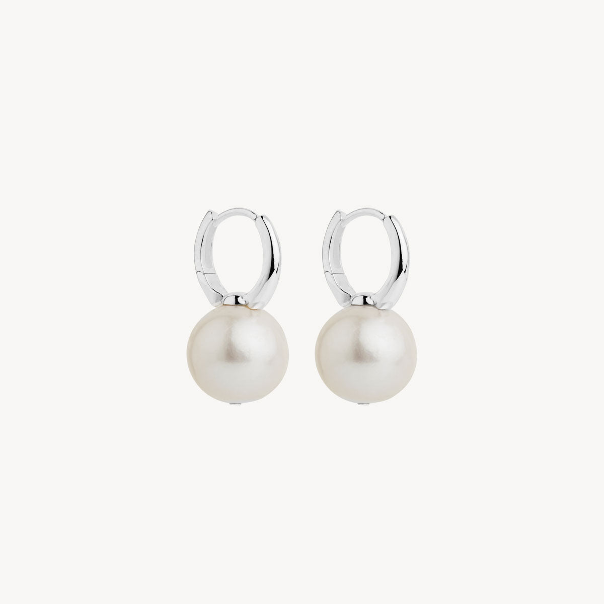 Najo Capella Pearl Earrings