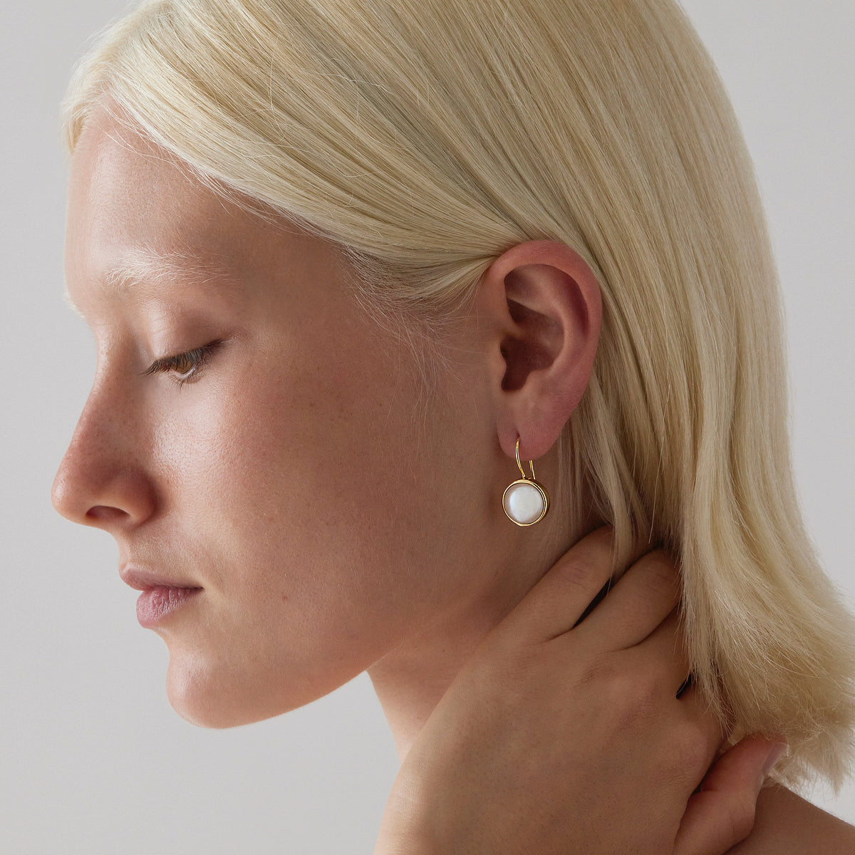 Najo Chroma Pearl Earrings