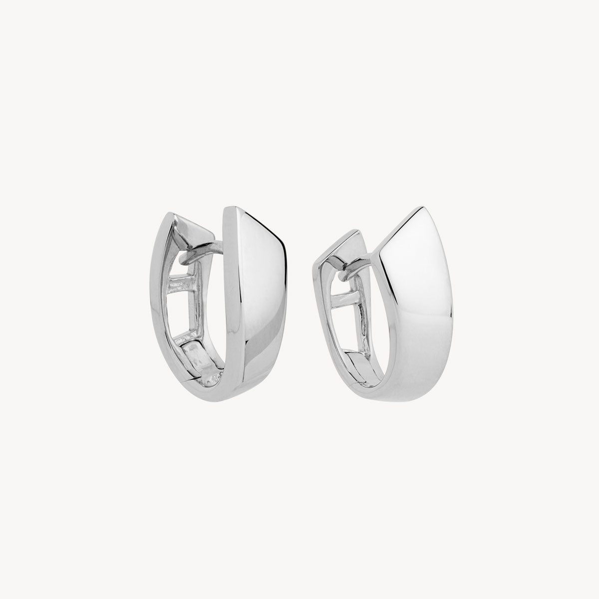 Najo Versailles Huggie Earrings - Sterling Silver