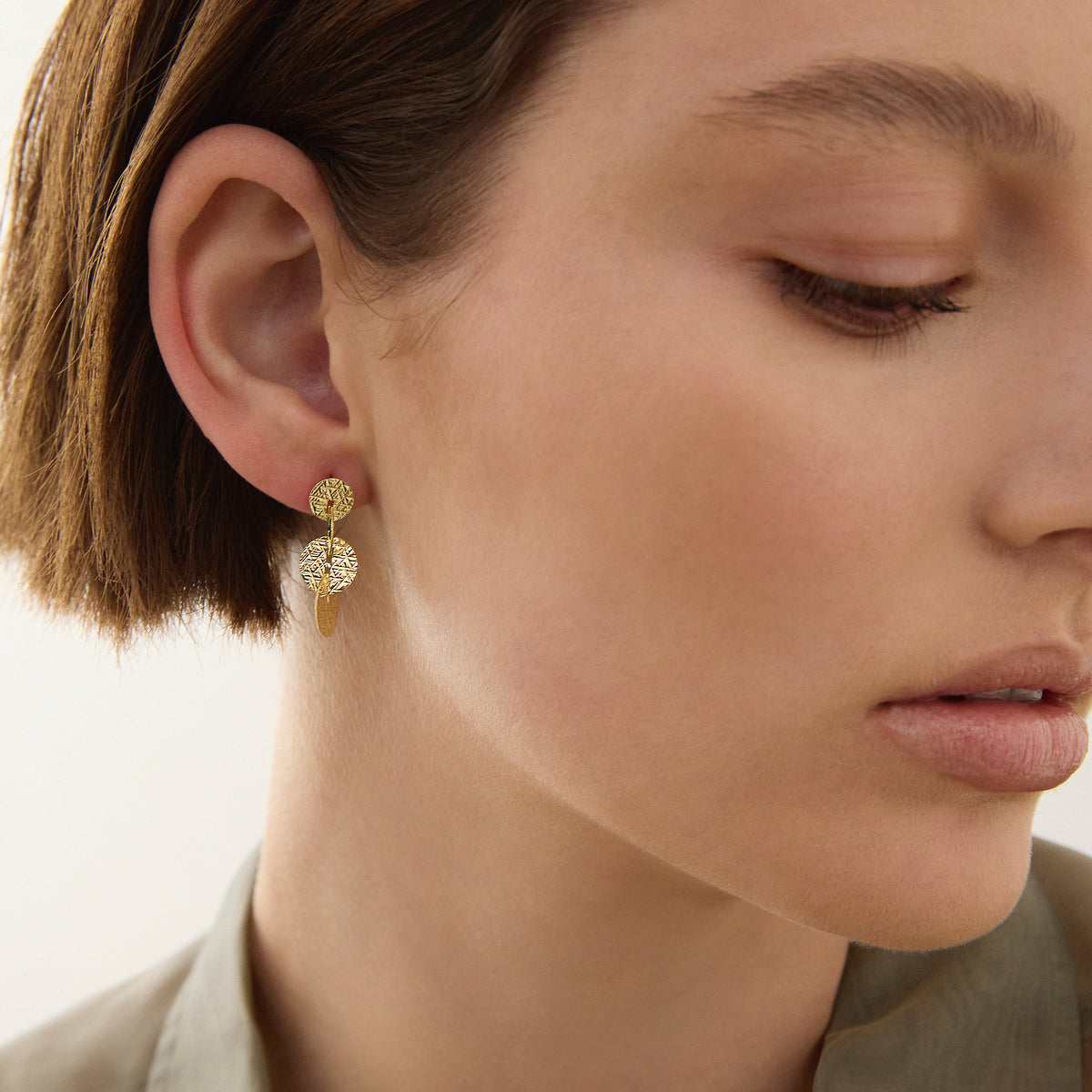 Najo Graduated Yellow Gold Plate Disc Stud Earrings