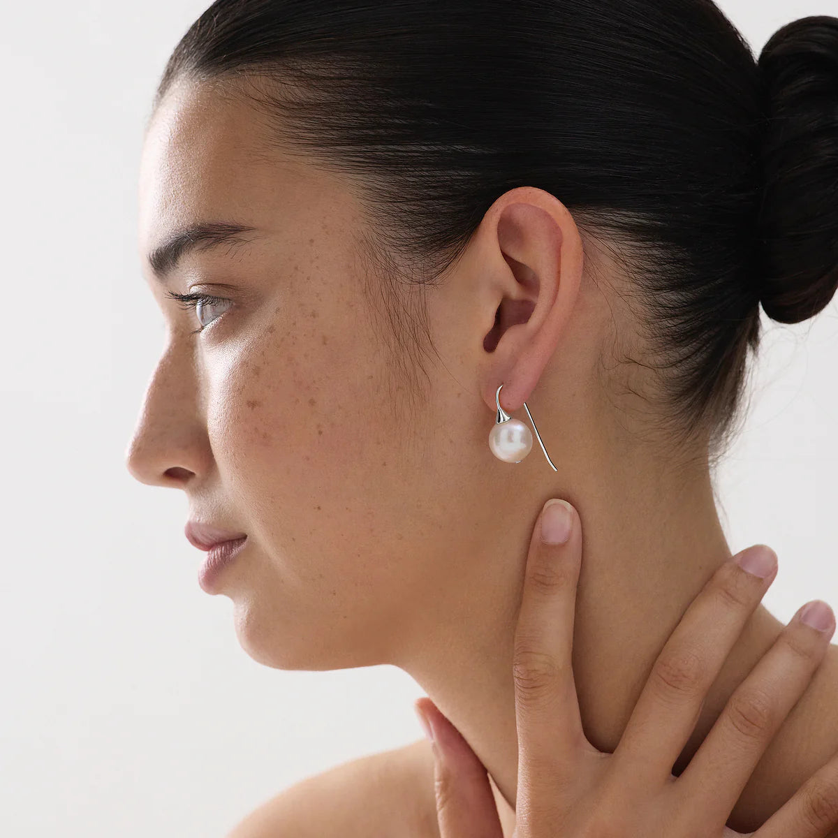 Najo Luna Pearl Earring - Sterling Silver