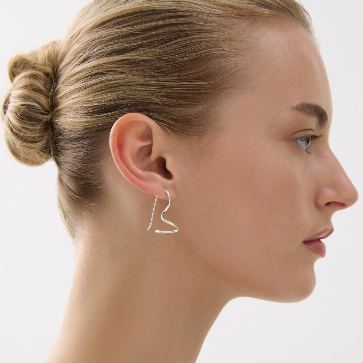 Najo Endless Earrings - Yellow Gold