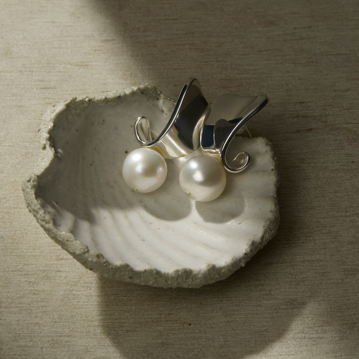 Najo Sunbeam Pearl Earrings - Sterling Silver