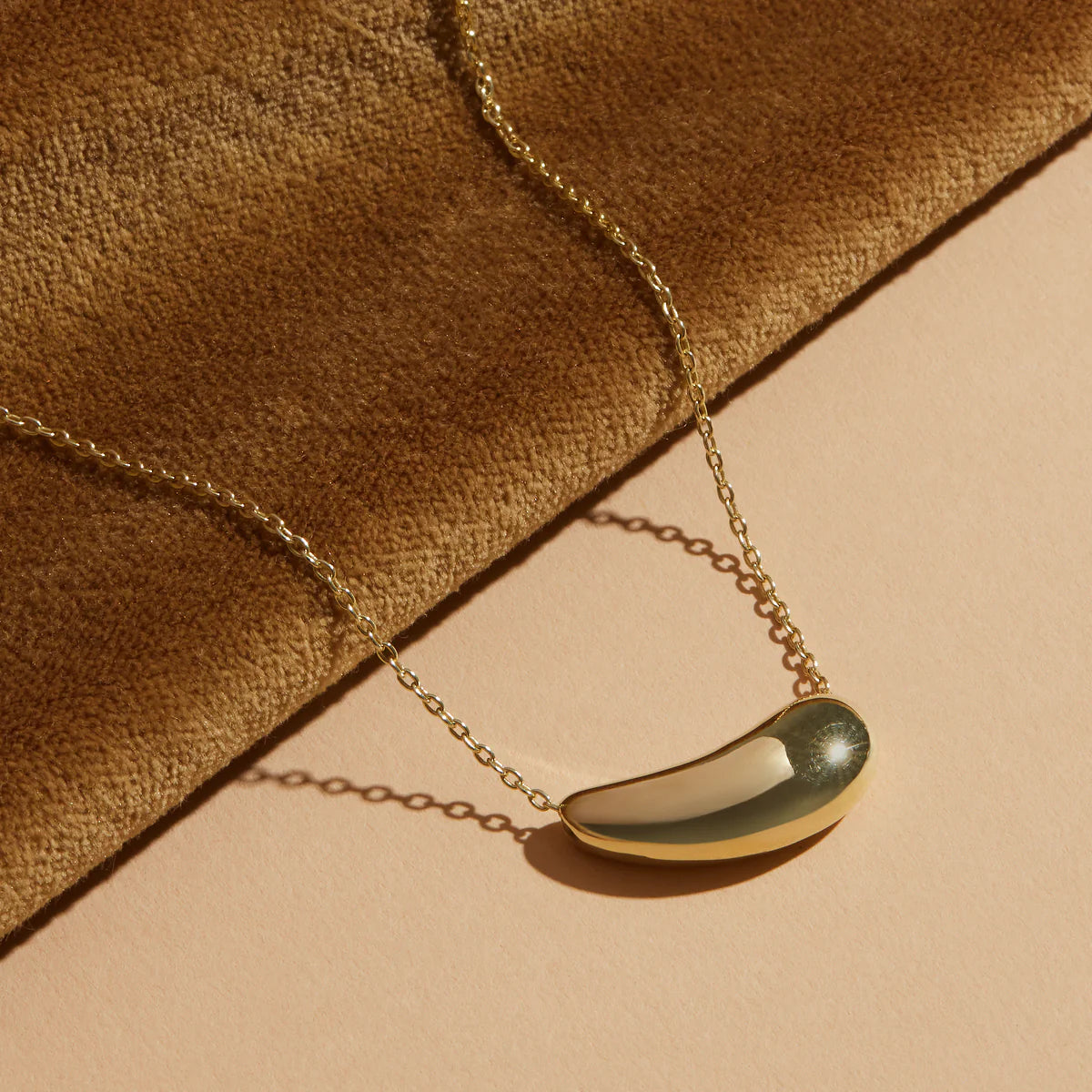 Najo La Muse Necklace - Yellow Gold