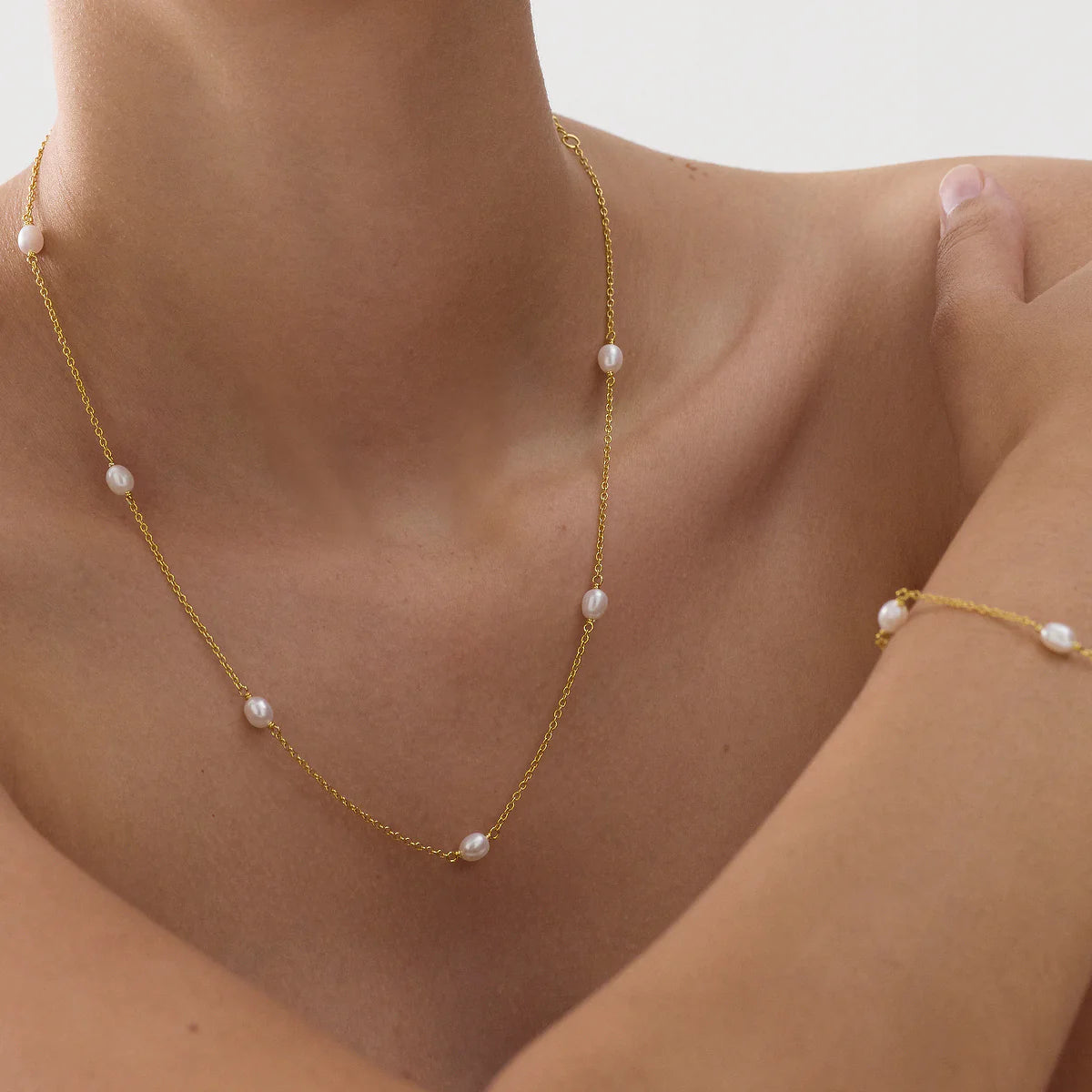 Najo Tidal Whisper Yellow Gold Pearl Necklace