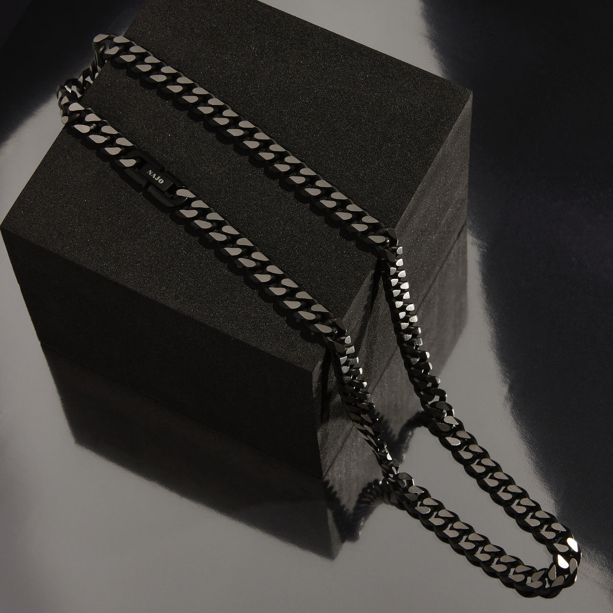 Najo Nero Men’s Steel Curb Chain Necklace (Bold)
