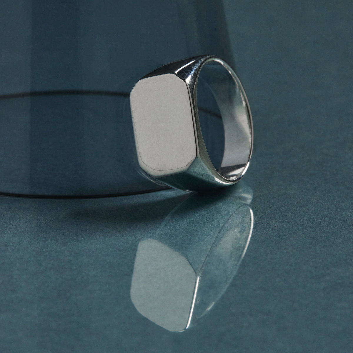 Najo Moto Men’s Silver Rectangular Signet Ring - 12