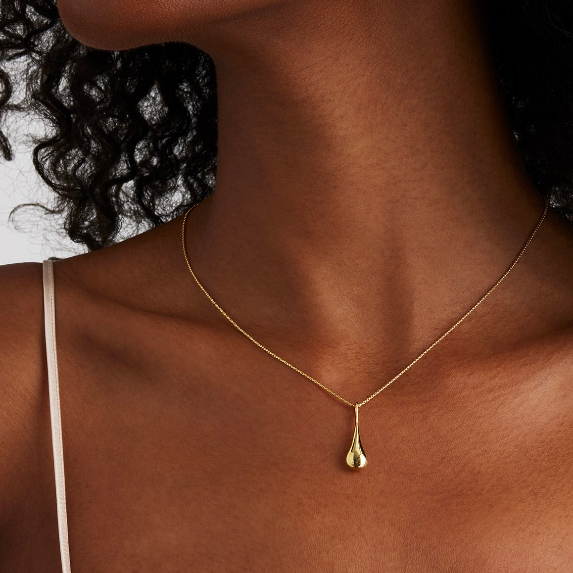 Najo My Silent Tears Necklace - Yellow Gold
